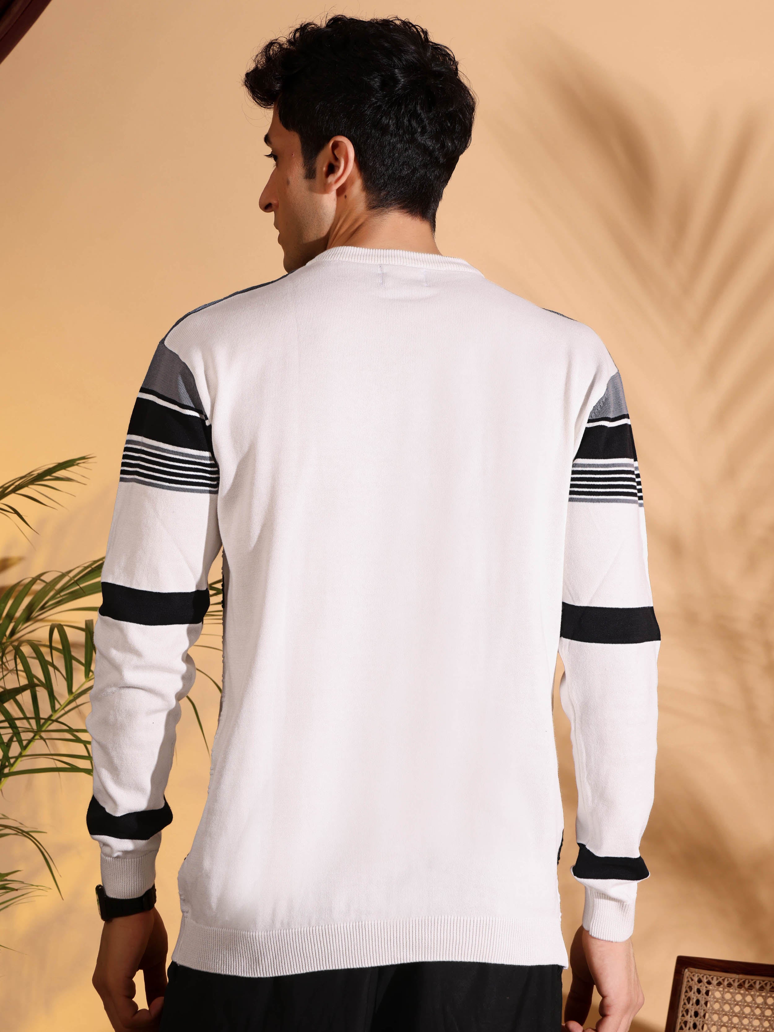 White Self Structured Box Pure Cotton knitted T-Shirt Secondary image